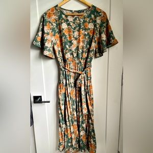 🔥 vintage look 70s style Floral Print Butterfly Sleeve Pleated Dress